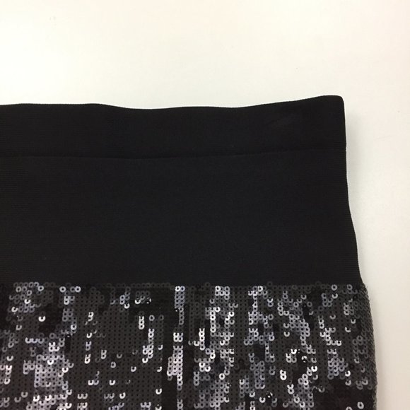 GUESS Black Sequin Inserts Pull On/Elastic Waist Stretch Mini Skirt - Picture 7 of 7